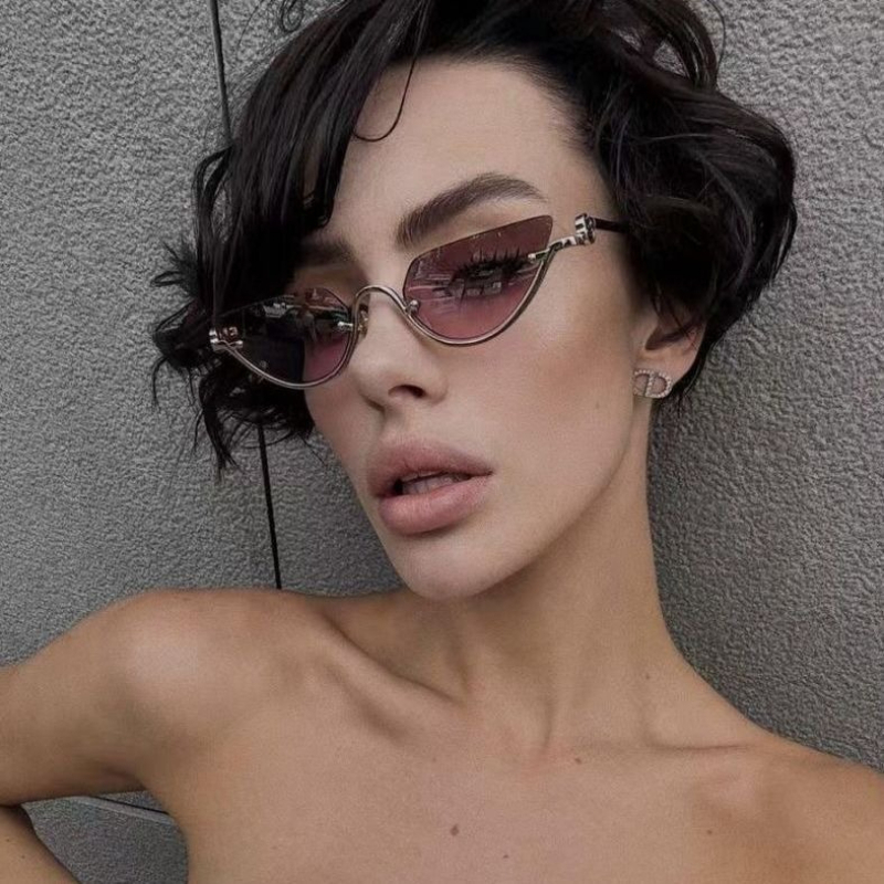 Sunglasses Cat Eye - แว่นกันแดดทรงแคทอายครึ่งกรอบโลหะแฟชั่นสำหรับผู้หญิง ดีไซน์เว้าเท่ห์สไตล์เรโทร ฮิปฮอป